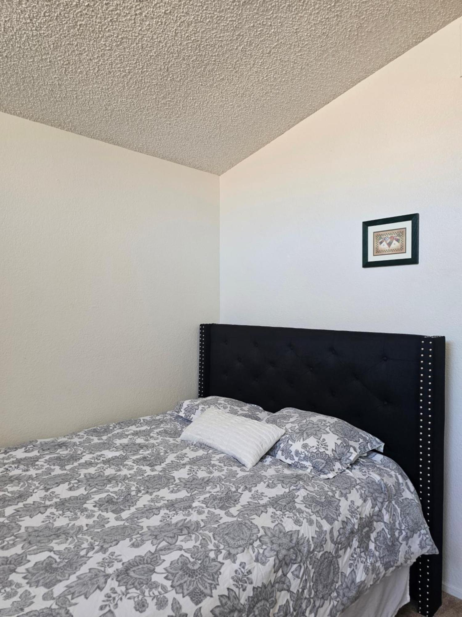 Nice Private Room In A House Close To Red Rock & Las Vegas Strip Лас-Вегас Экстерьер фото